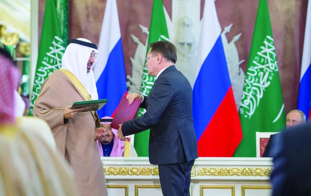 الفالح خلال تبادل مذكرة تعاون في مجال استخدام الطاقة النووية