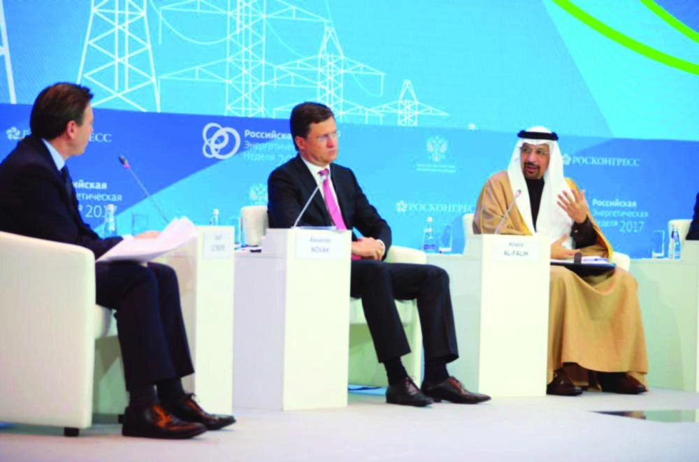 






الفالح متحدثا في المنتدى                                                                                                (مكة)