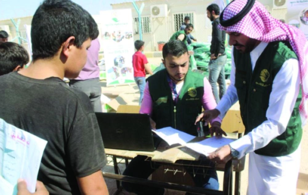 






فريق مركز الملك سلمان في مخيم الزعتري بالأردن                               (واس)