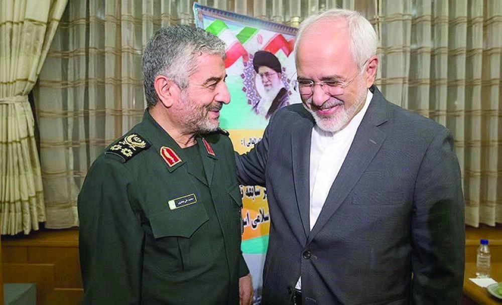 وزير خارجية إيران ورئيس الحرس الثوري المتهمان بالترويج لاستراتيجية الترهيب (رويترز)