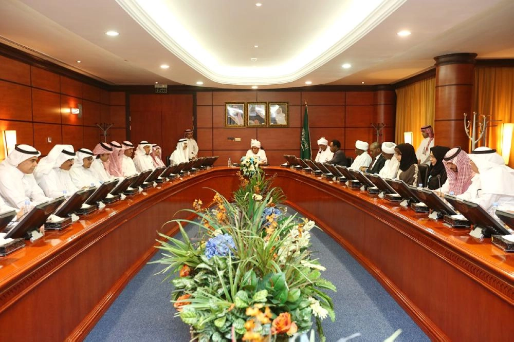 






نائب رئيس الوزراء وزير الإعلام السوداني في ندوة هيئة الصحفيين السعوديين بالرياض                                                                       (مكة)