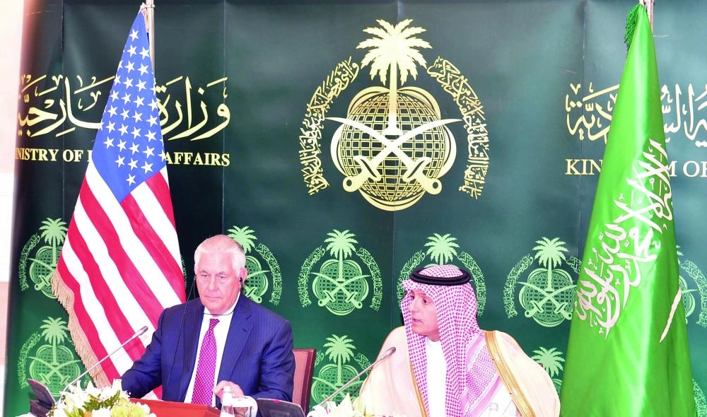 من المؤتمر الصحفي للجبير وتيلرسون في الرياض أمس (واس)