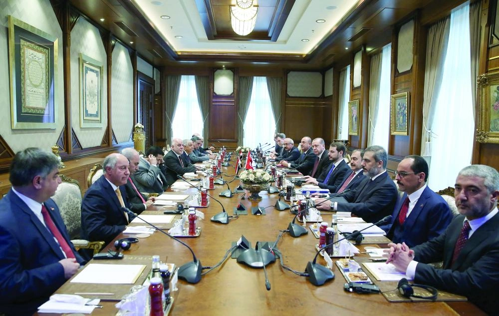 مباحثات تركية عراقية في أنقرة (رويترز)