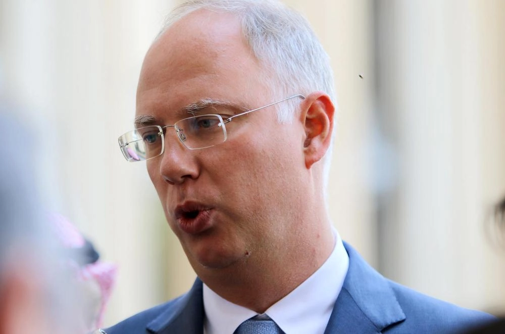 






كيريل دميترييف