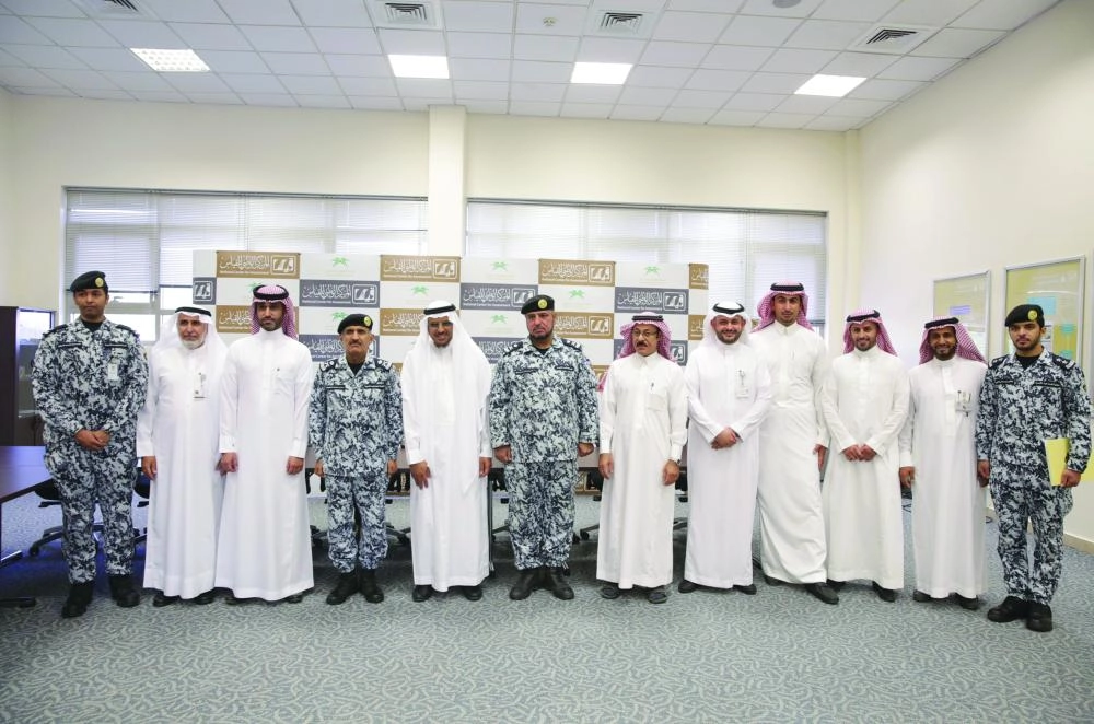 






جماعية خلال توقيع الاتفاقية                                     (واس)