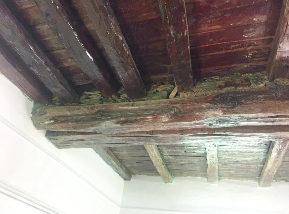 سقف أحد مساجد عسيرالتاريخية                       (واس)