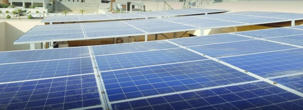 






الخلية الشمسية على سطح المسجد                                      (موقع المسجد)