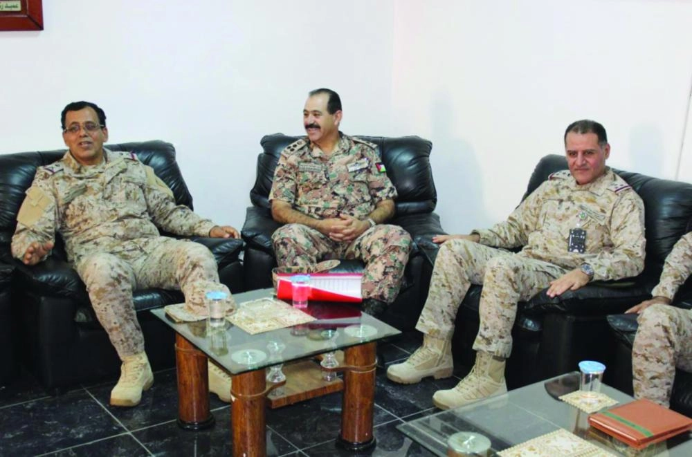 القادة العسكريون قبل انطلاق التمرين