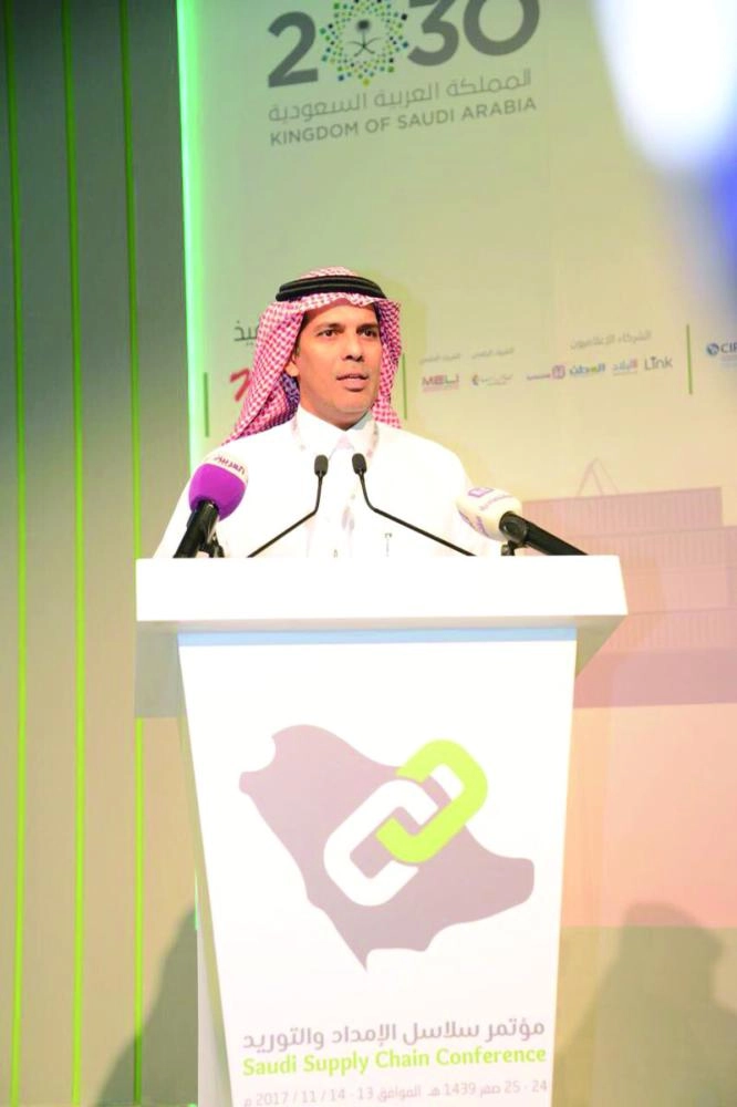 






.. ومتحدثا في المؤتمر             (تويتر)