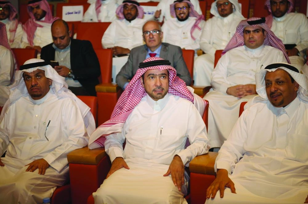 






الحقيل أثناء حضور المؤتمر الصحفي                                      (واس)