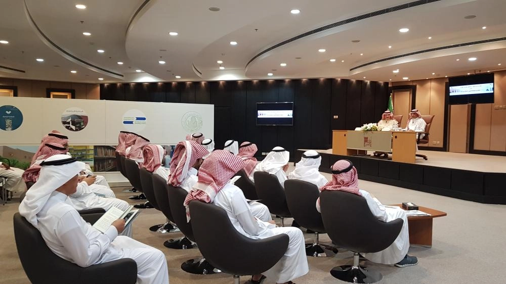 من ندوة تجاربهم مع القراءة في الرياض (مكة)