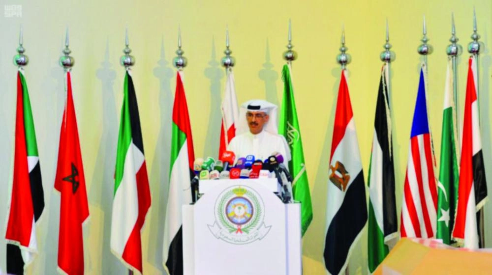 






منصور المنصور في مؤتمر صحفي بالرياض أمس                        (الإخبارية)