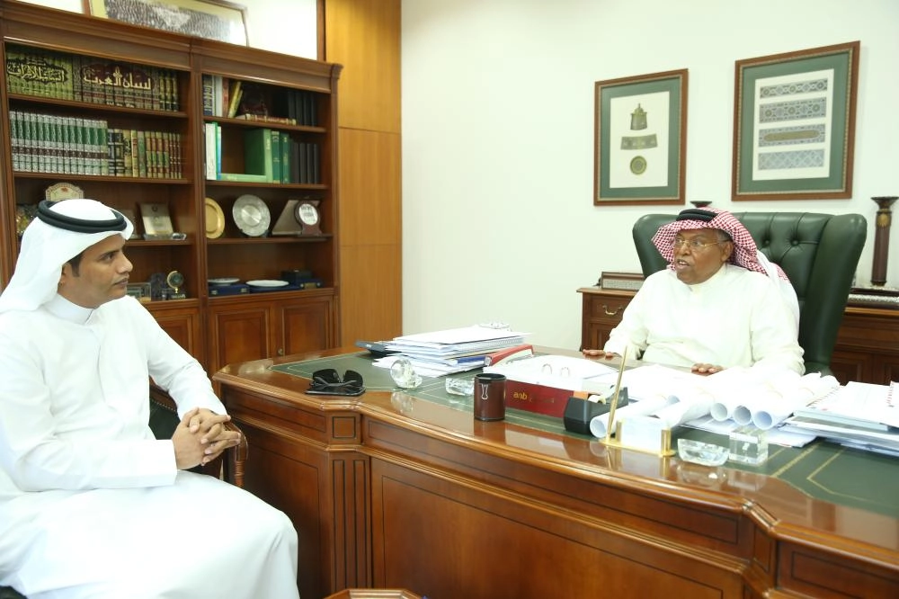 الغيثي متحدثا لـ "مكة"  (محمد يحيى)