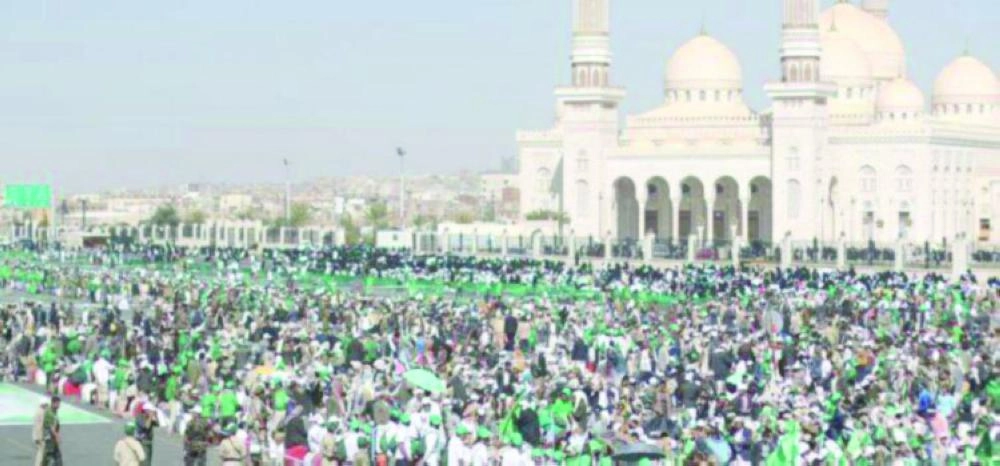 






احتفالات الحوثيين في ميدان السبعين                                                                                                          (الوكالات)