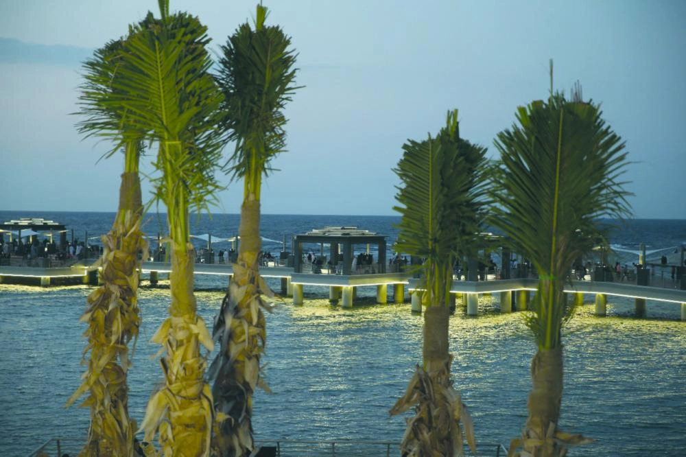 زوار أول يوم للواجهة البحرية   (محمد يحيى)