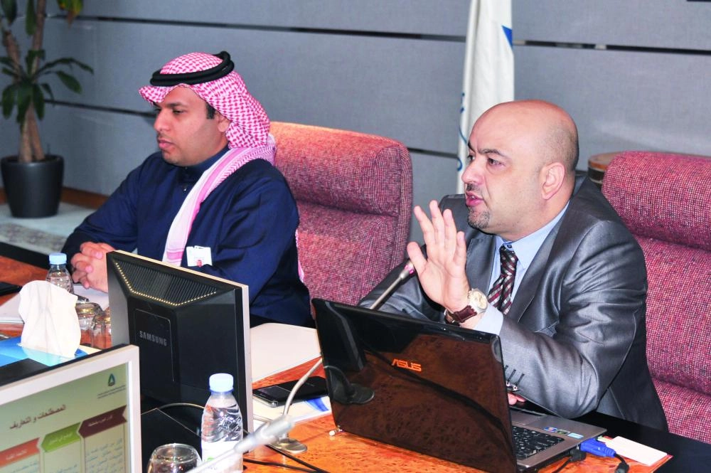 هريرة يتحدث في الورشة (مكة)