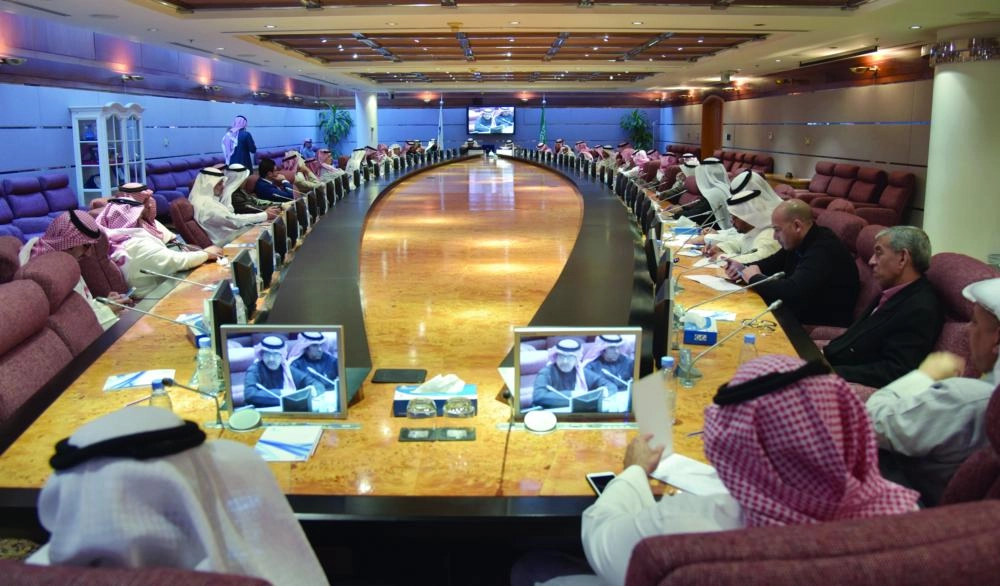 جانب من اللقاء أمس (مكة)