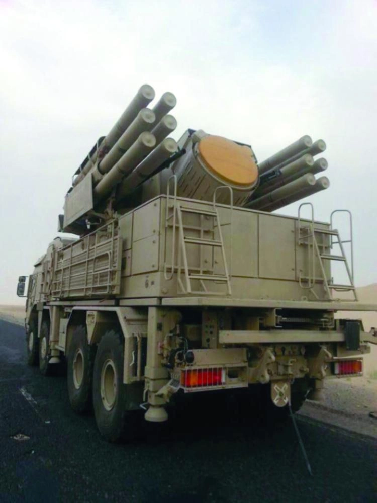 تعزيزات عسكرية قبل الزج بها في محور صعدة (الوكالات)
 