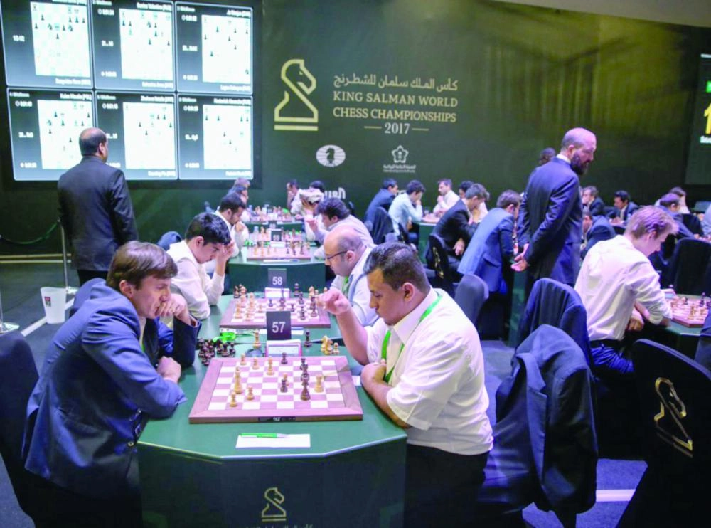 






من منافسات اليوم الأخير لبطولة الشطرنج أمس                                              (هيئة الرياضة)