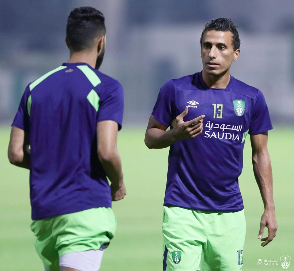 






محمد عبدالشافي                    (إعلامي الأهلي)