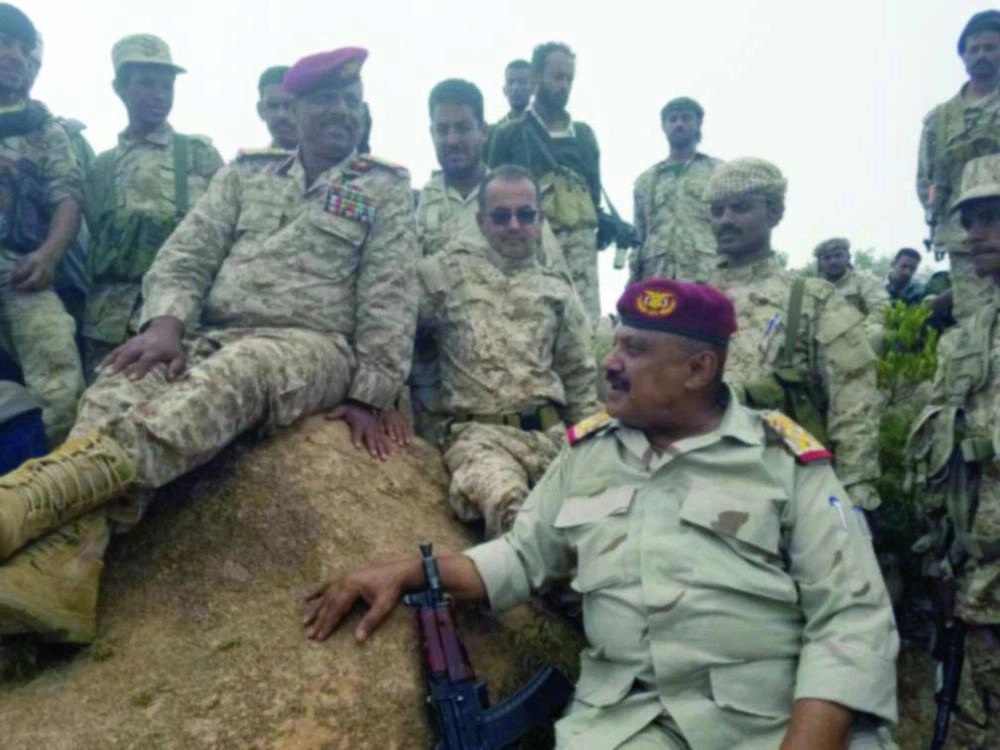 






قيادة الجيش ومحافظ لحج في جبهة طور الباحة                                   (مكة)