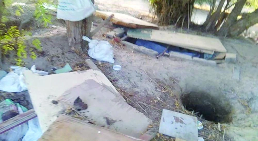 






إحدى مزارع المواطنين التي حولها الحوثيون لأوكار                (مكة)