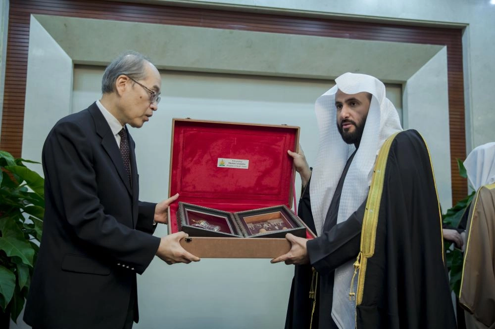 وزير العدل الدكتور وليد الصمعاني يلتقي نظيره الصيني في العاصمة بكين _(2)_