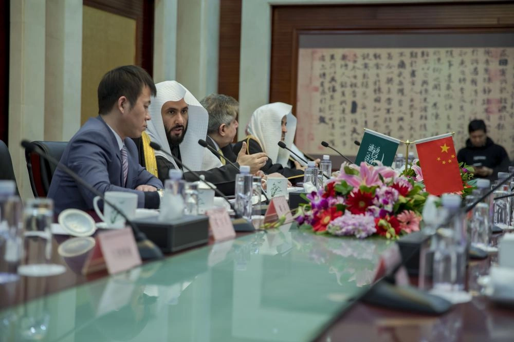 وزير العدل الدكتور وليد الصمعاني يلتقي نظيره الصيني في العاصمة بكين _(3)_