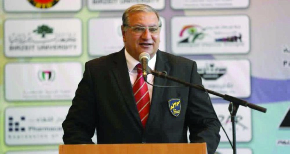 






أحمد الفولي