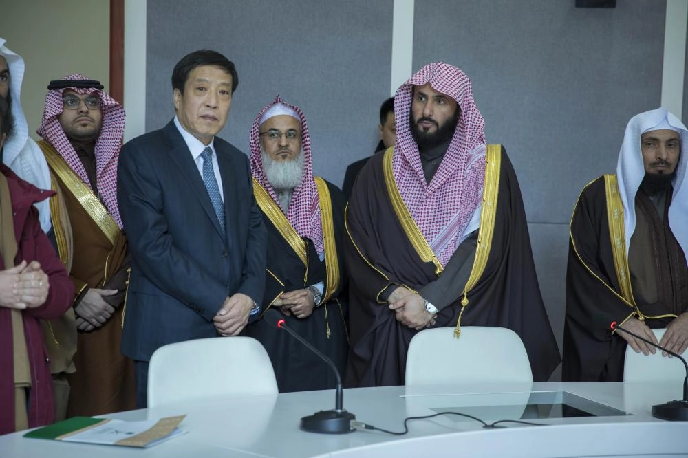 وزير العدل يزور المحكمة الشعبية في بكين __