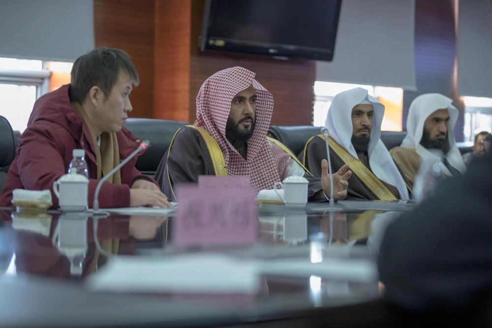 وزير العدل يزور المحكمة الشعبية في بكين