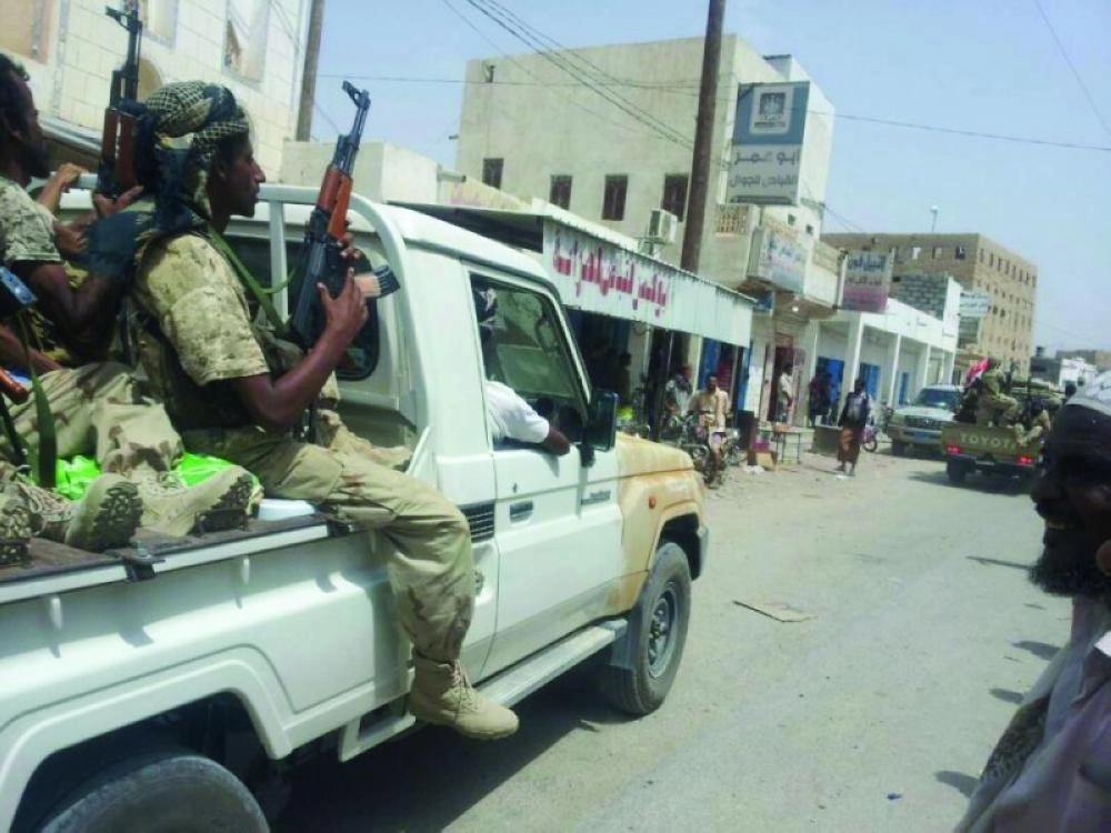 موكب حماية طارق صالح المكون من قبائل شبوه    (تويتر)