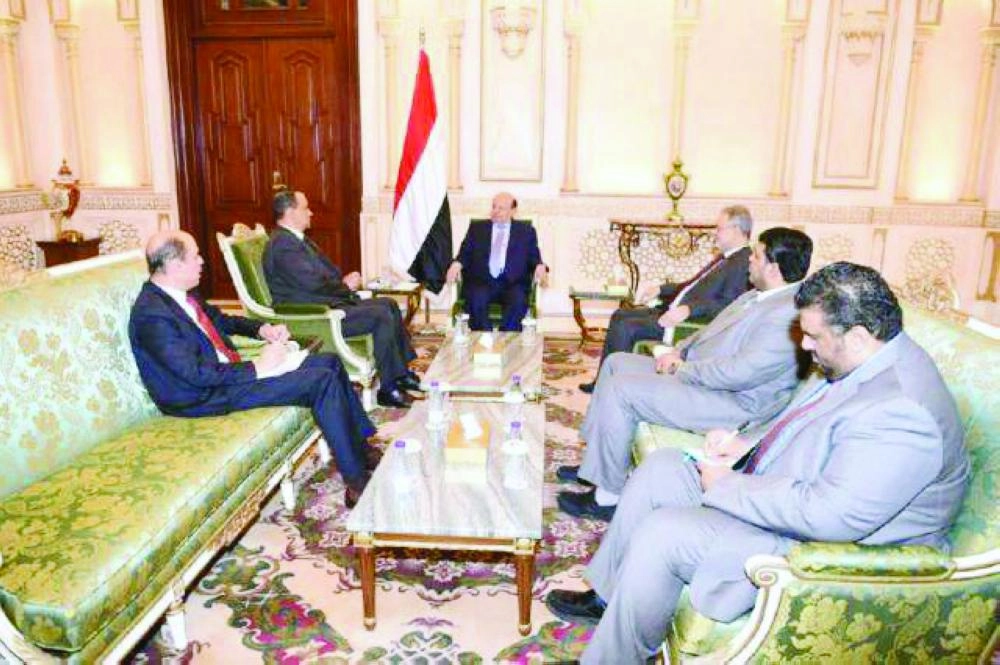 






عبد ربه هادي خلال لقائه ولد الشيخ                                           (مكة)