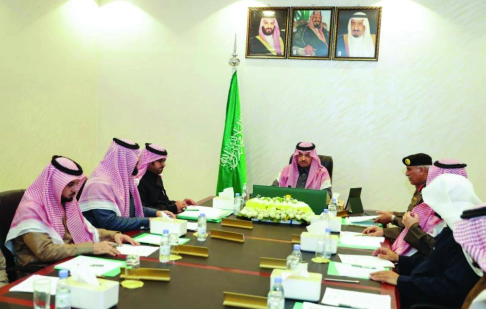 






فيصل بن خالد مترئسا الاجتماع                                         (واس)