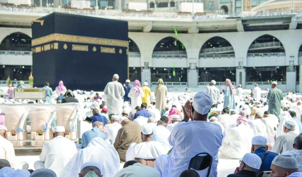 






مصلون أثناء خطبة الجمعة في المسجد الحرام                  (واس)