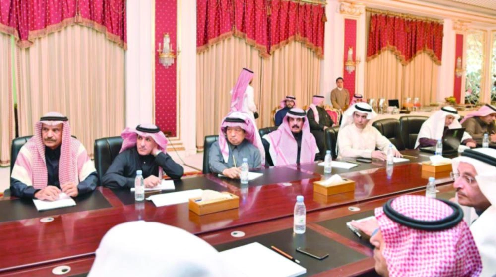 






رؤساء تحرير الصحف خلال الاجتماع                                                         (واس) 