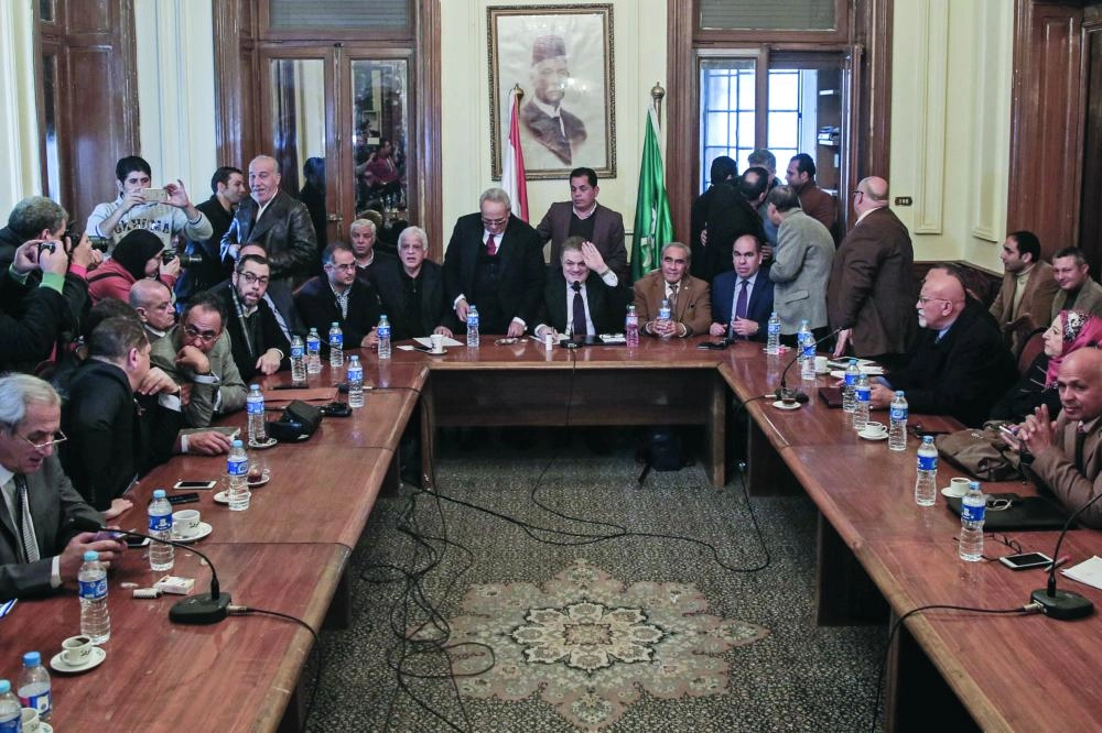 






السيد البدوي خلال اجتماع لحزب الوفد بالقاهرة أمس    (د ب أ)