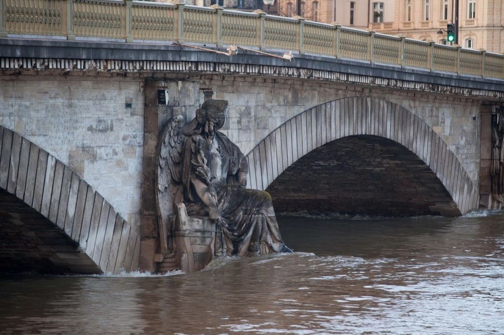 A general view of the flooded banks of the Seine River in Paris,  France, 26 January 2018. Photo: Ania Freindorf/ZUMA Wire/dpa