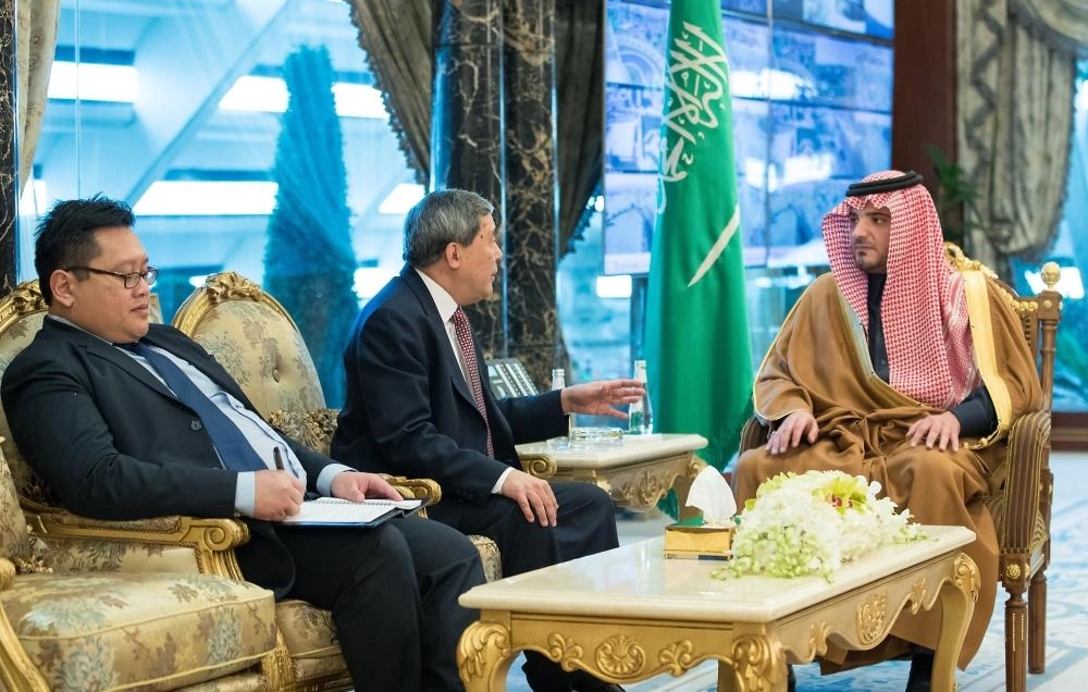 ..وخلال استقباله لورانس أندرسون (واس)