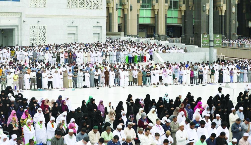 






جانب من صلاة الجمعة في الحرم المكي