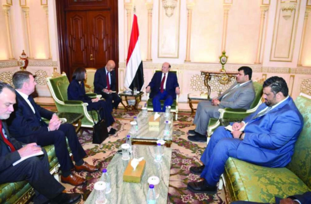 






الرئيس هادي مستقبلا مسؤولا أمريكيا             (سبأ نت)