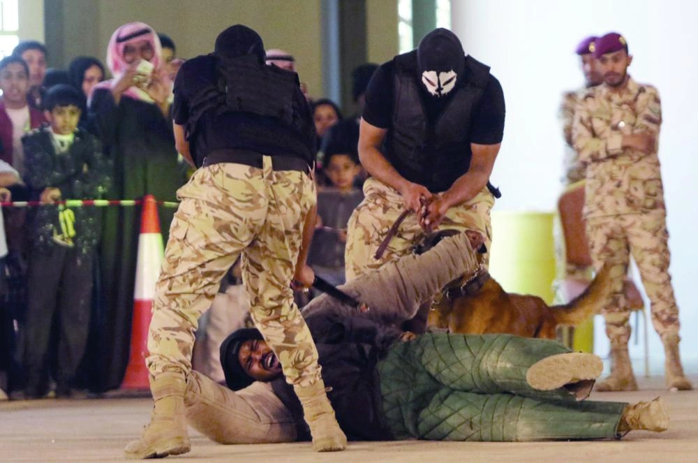 






من استعراض القوات الخاصة في الجنادرية                                               (واس)