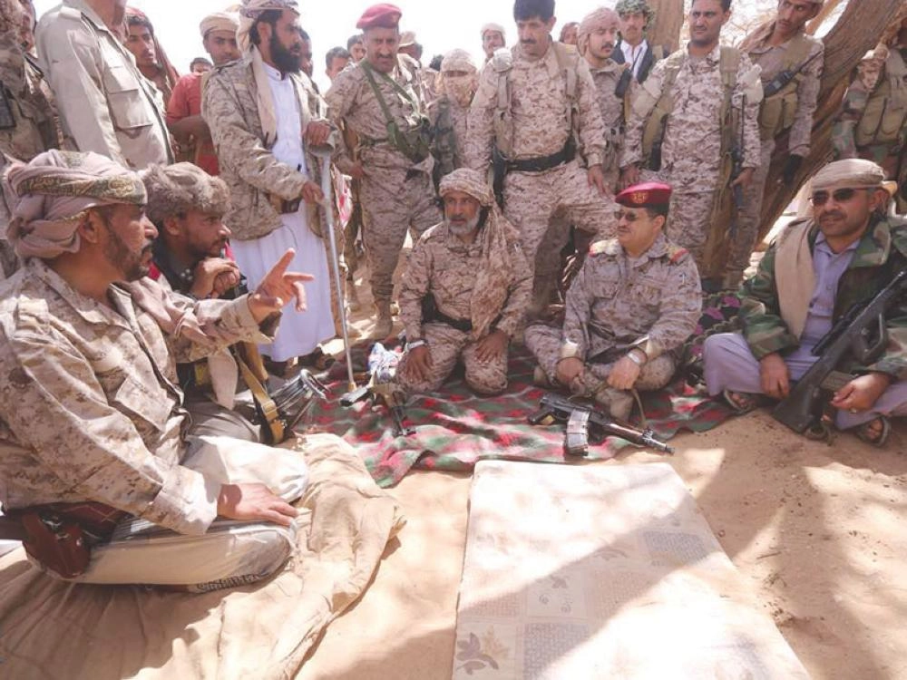 الفريق محمد المقدشي يتفقد جبهة المهاشمة بمديرية خب والشعف بالجوف                                                                         (سبأ نت)