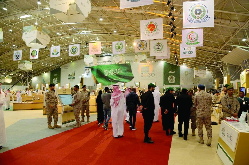 جانب من الأجنحة المشاركة