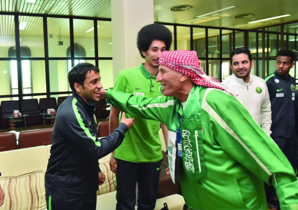 






ترحيب حار بنجوم الأخضر                                                (إعلامي المنتخب)