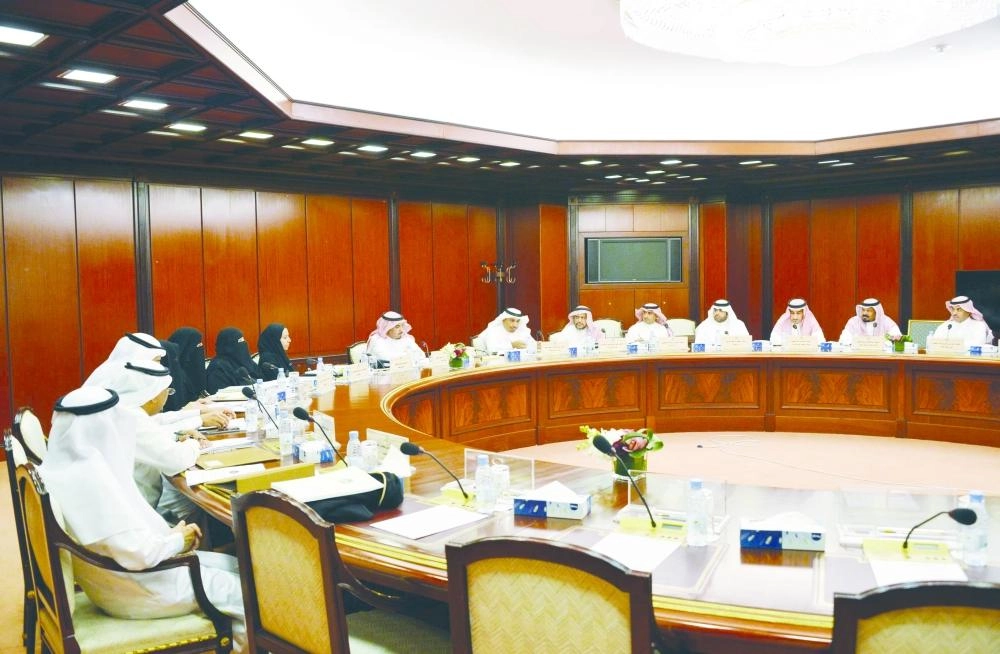 من اجتماع لجنة التعليم بمجلس الشورى                  (واس)