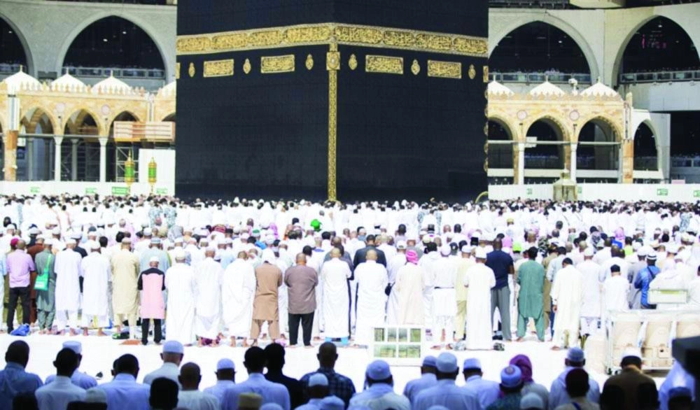 






صلاة الجمعة في الحرم المكي                    (واس)