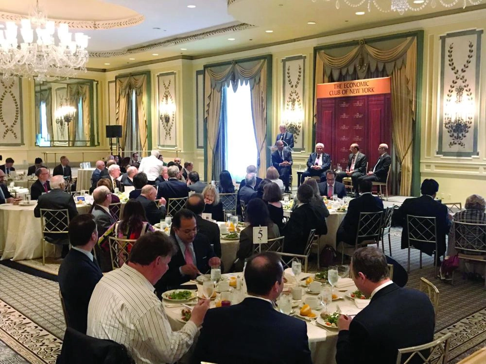 حضور جلسة فرص اقتصادية جديدة في السعودية (مكة) 