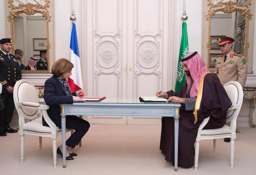 DaXqV1DX0AAmYW0.jpg large