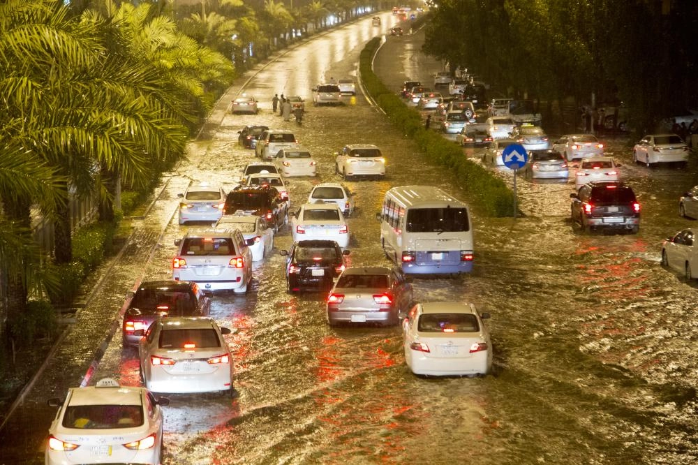 






من الأمطار الغزيرة التي هطلت على العاصمة المقدسة                      (أنس الحارثي) 